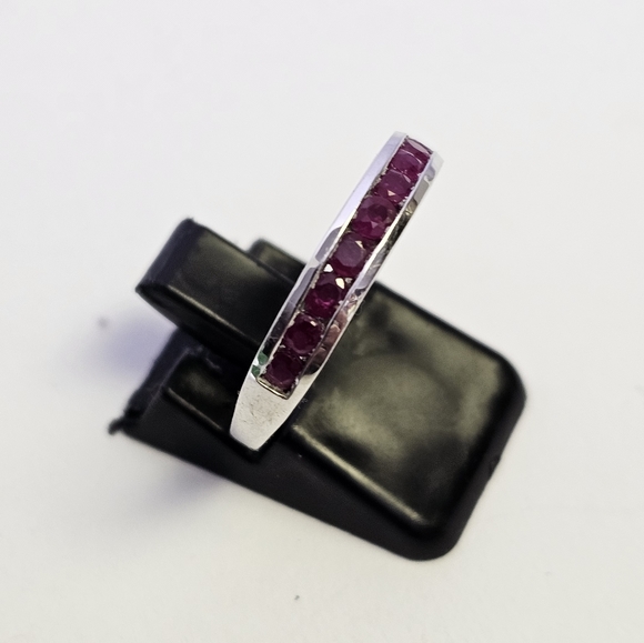 AA Burmese Rubies Ring in Platinum/Sterling Silver (Sz 7) 0.85 ctw - Picture 10 of 11